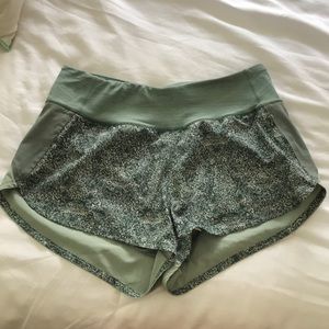 Outdoor Voices Hudson Short M Pebbled Green